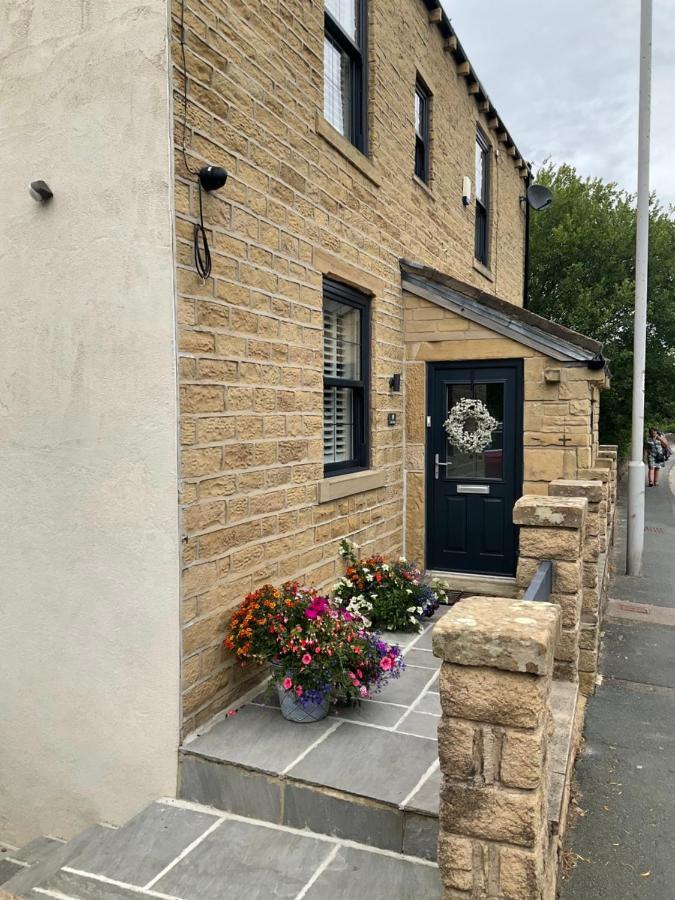 The Gables Hotel Haworth Exterior photo